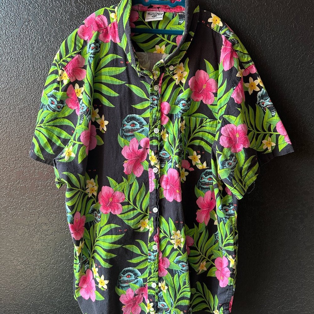 Creepy Co. Critters Button XL Shirt